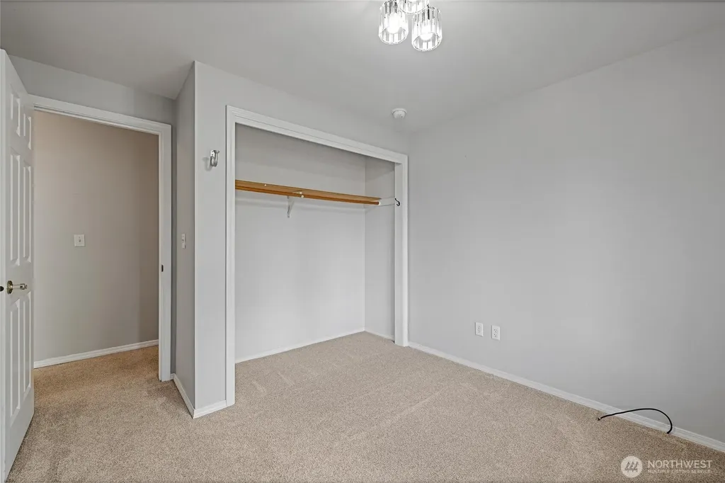 8 Lakewood Oaks Drive SW Lakewood WA 98499