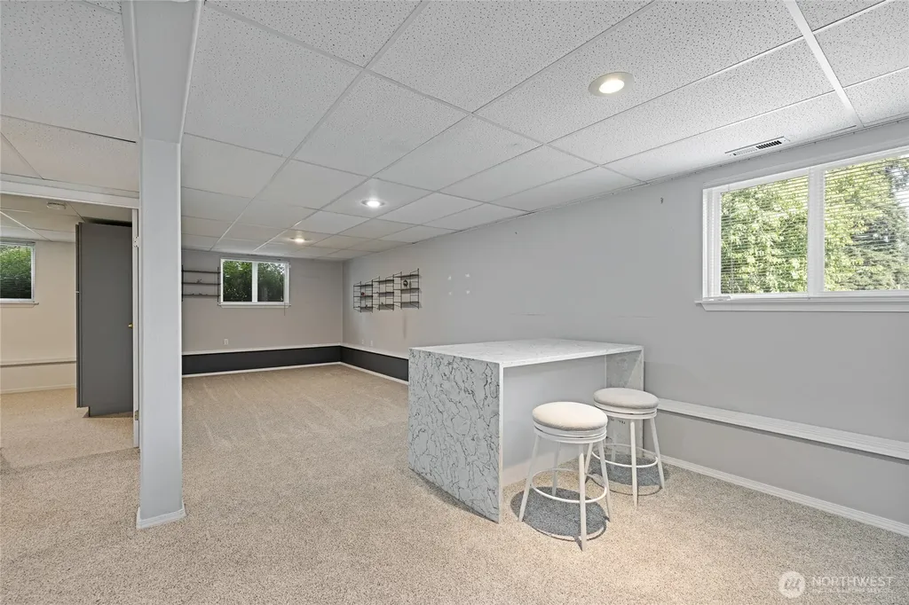 8 Lakewood Oaks Drive SW Lakewood WA 98499