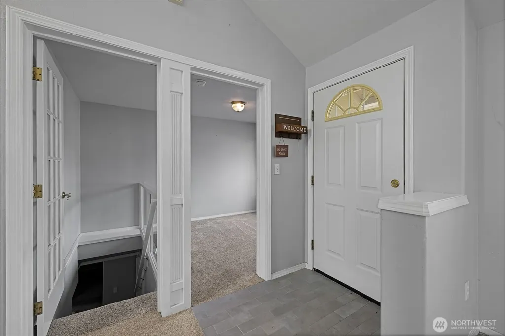 8 Lakewood Oaks Drive SW Lakewood WA 98499