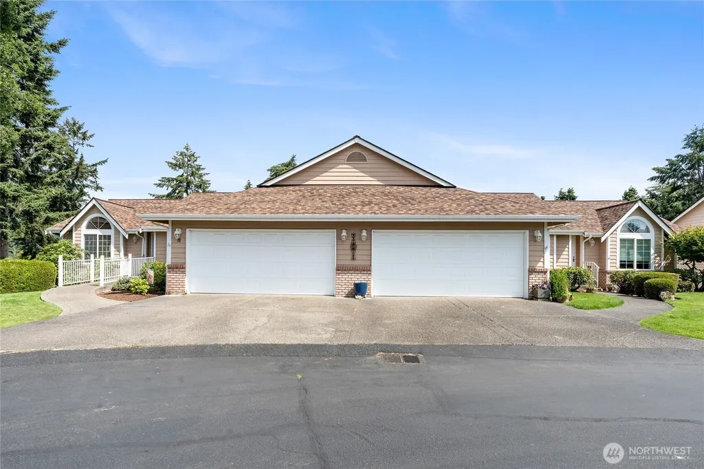 8 Lakewood Oaks Drive SW Lakewood WA 98499