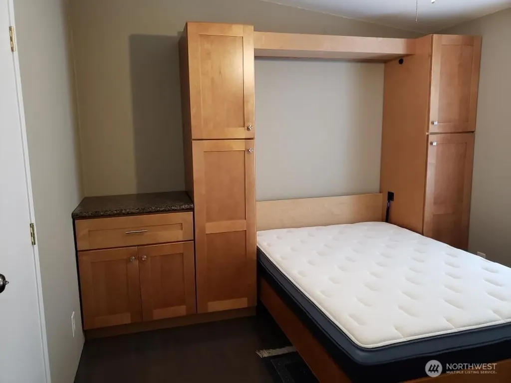 2168 Norman Drive Oak Harbor WA 98277