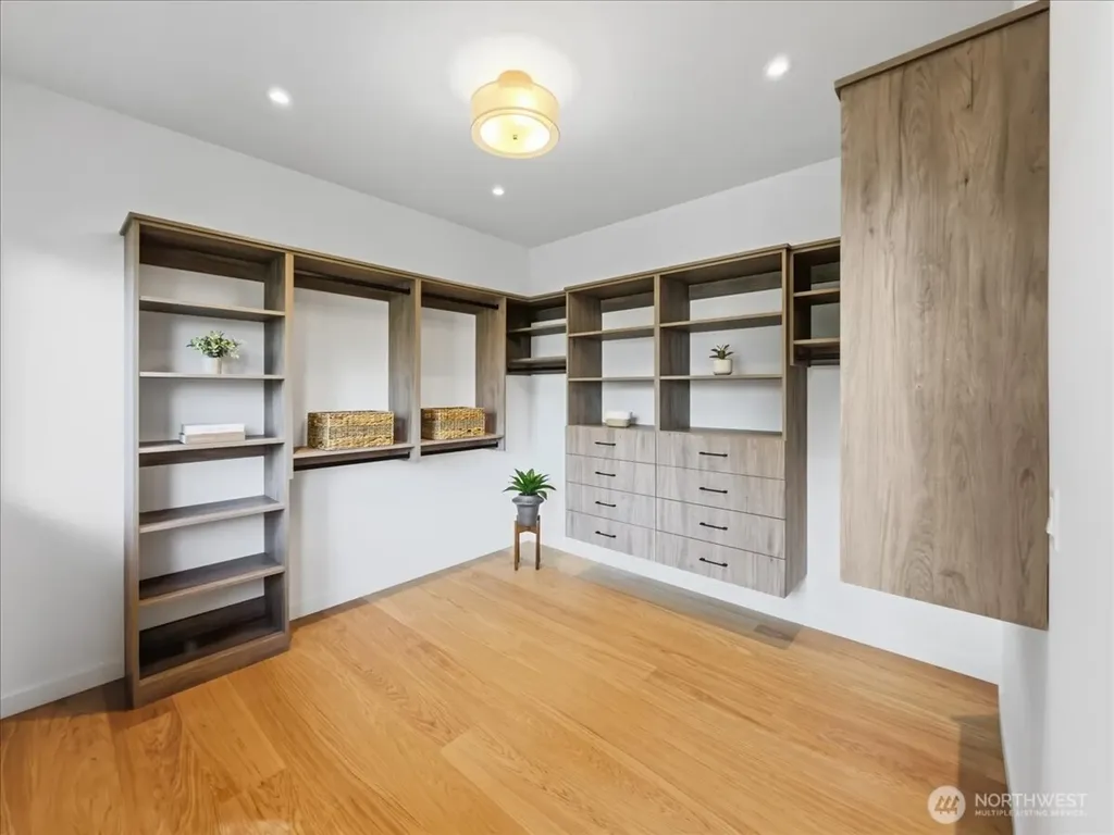 1212 143rd Avenue SE Bellevue WA 98007