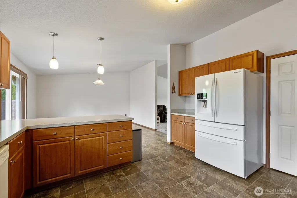 15914 85th Avenue E Puyallup WA 98375