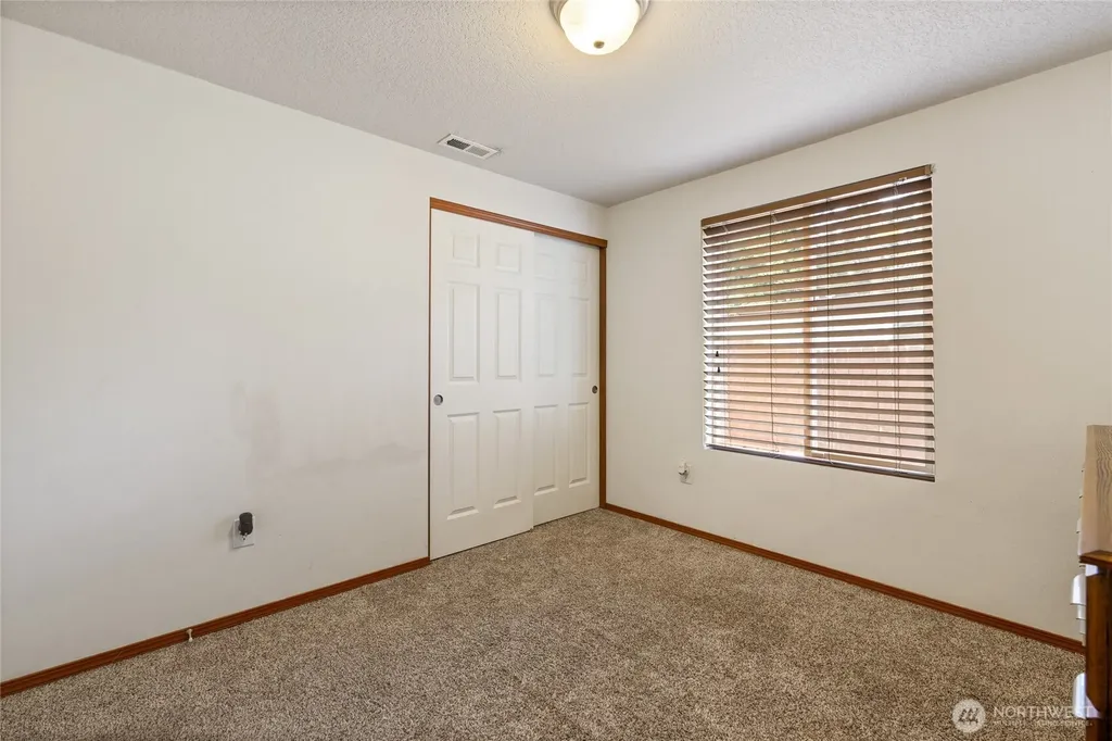 15914 85th Avenue E Puyallup WA 98375