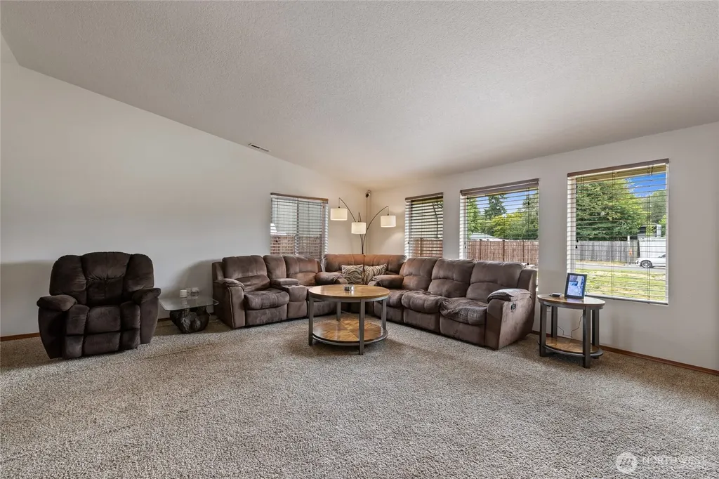 15914 85th Avenue E Puyallup WA 98375