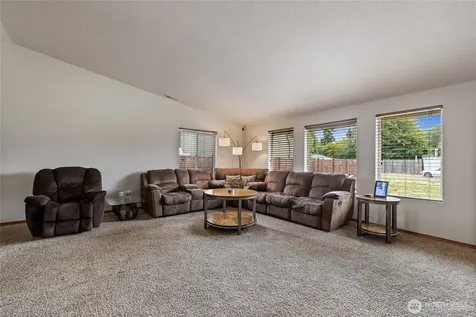 15914 85th Avenue E Puyallup WA 98375