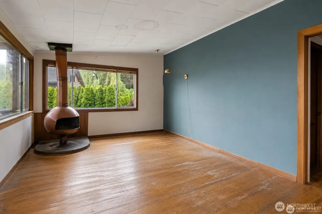 14238 41st Avenue NE Seattle WA 98125
