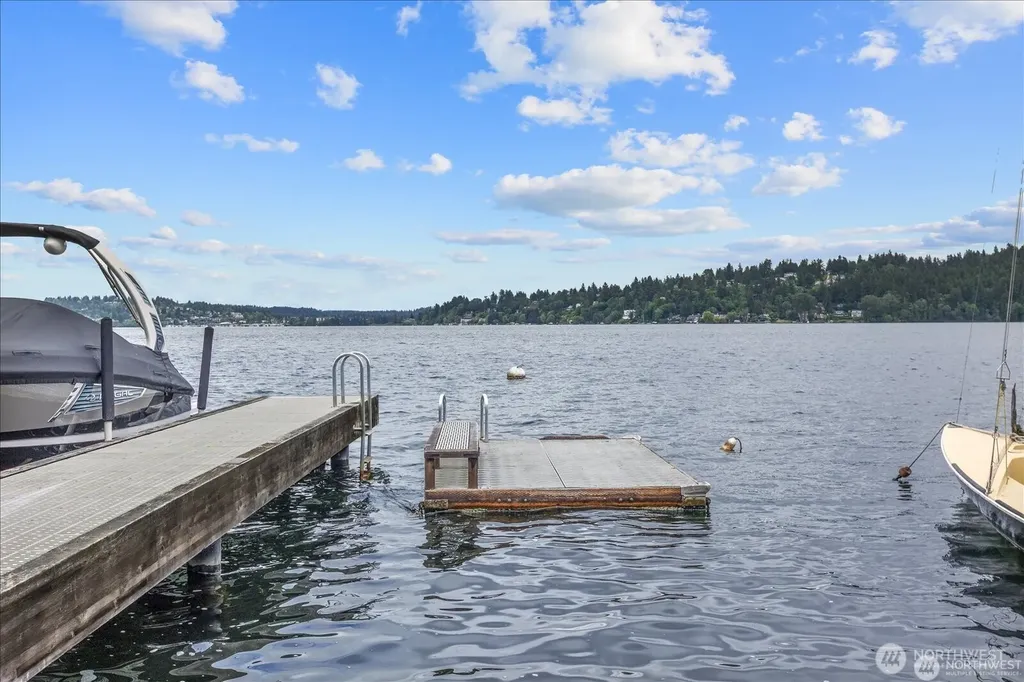 14238 41st Avenue NE Seattle WA 98125