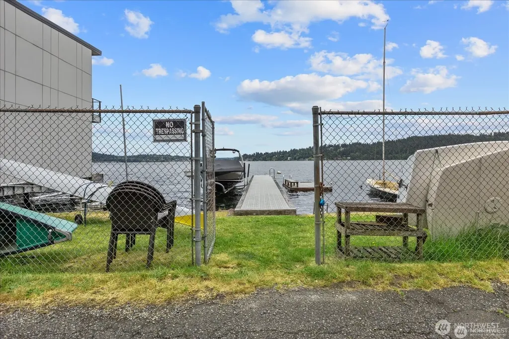 14238 41st Avenue NE Seattle WA 98125