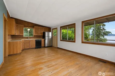 14238 41st Avenue NE Seattle WA 98125