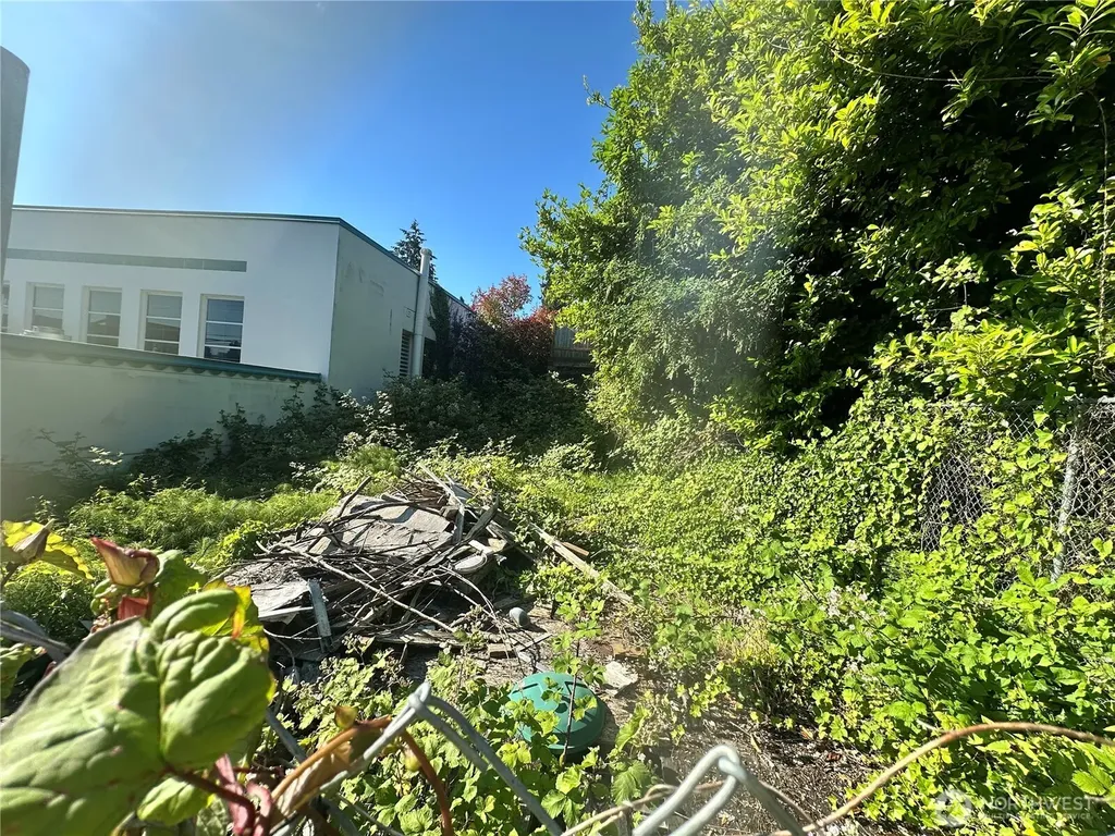 1210 35th Street Everett WA 98201
