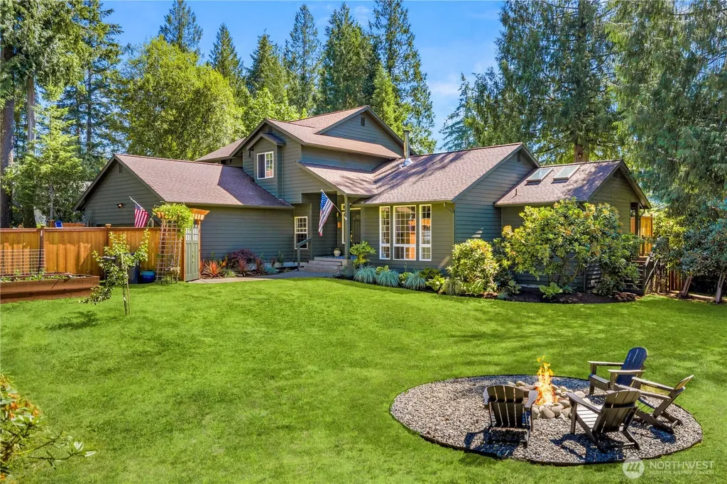 120 E Old Ranch Road Allyn WA 98524