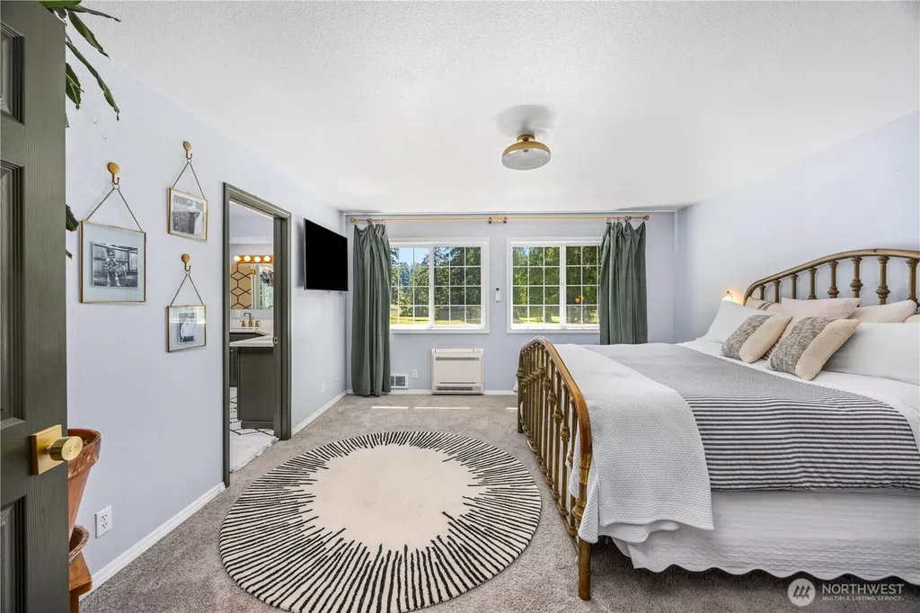 120 E Old Ranch Road Allyn WA 98524