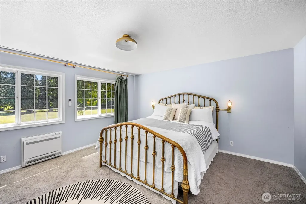 120 E Old Ranch Road Allyn WA 98524