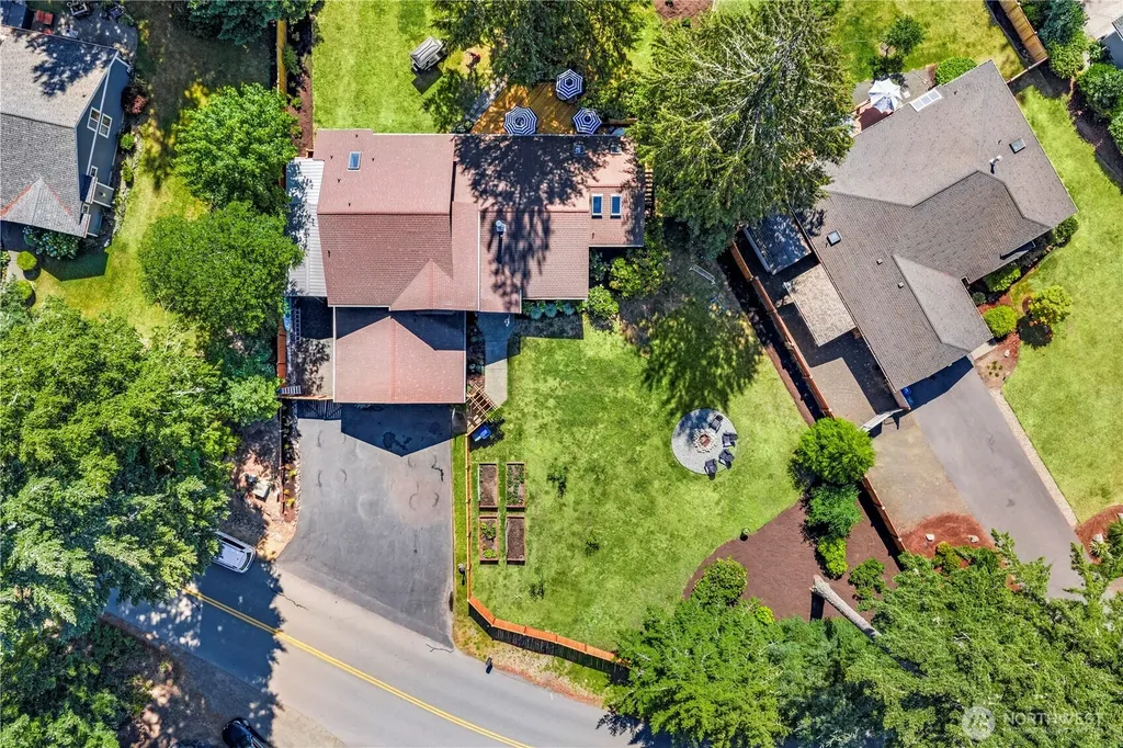120 E Old Ranch Road Allyn WA 98524