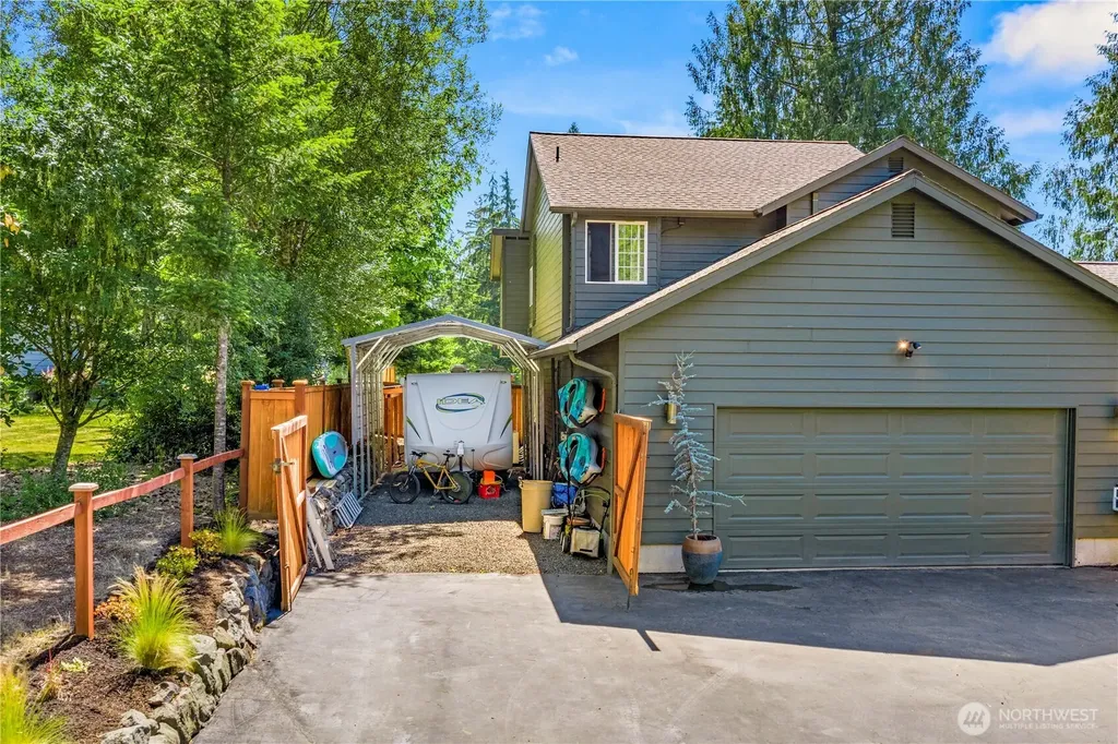 120 E Old Ranch Road Allyn WA 98524