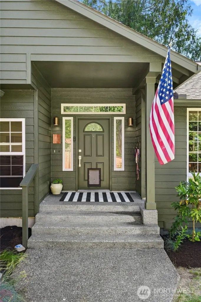 120 E Old Ranch Road Allyn WA 98524