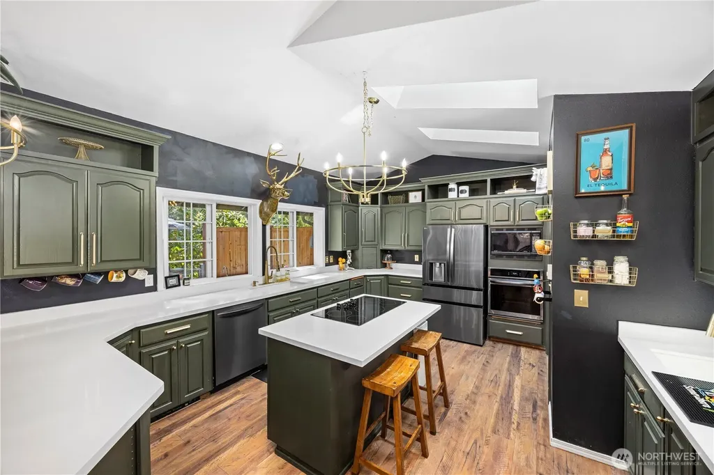 120 E Old Ranch Road Allyn WA 98524