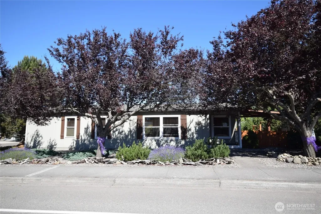 612 N Seventh Avenue Sequim WA 98382
