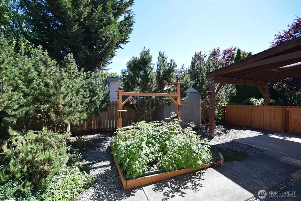 612 N Seventh Avenue Sequim WA 98382