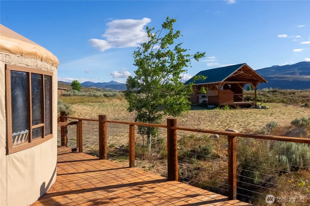 35 Chewuch Heights Road Winthrop WA 98862