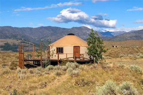 35 Chewuch Heights Road Winthrop WA 98862
