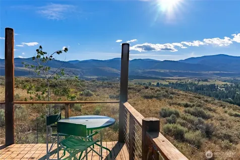 35 Chewuch Heights Road Winthrop WA 98862