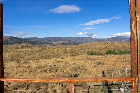 35 Chewuch Heights Road Winthrop WA 98862