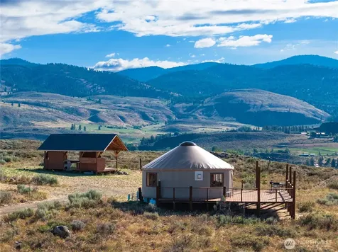 35 Chewuch Heights Road Winthrop WA 98862