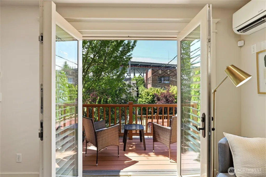 3128 Franklin Avenue E Seattle WA 98102