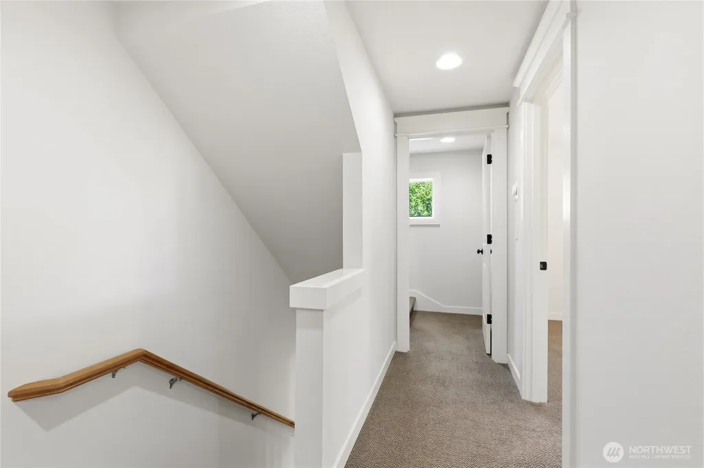 3128 Franklin Avenue E Seattle WA 98102