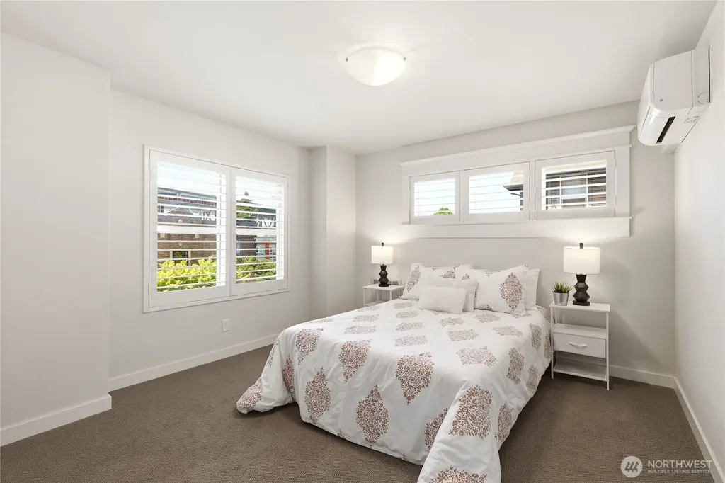 3128 Franklin Avenue E Seattle WA 98102