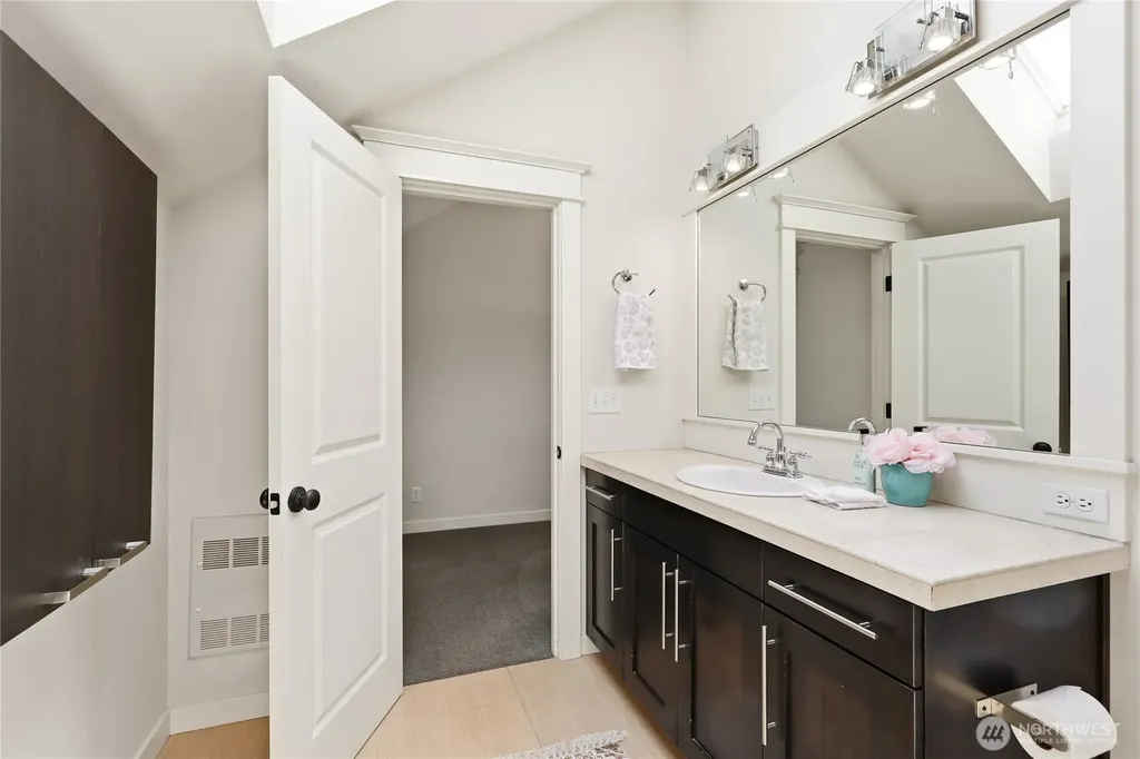3128 Franklin Avenue E Seattle WA 98102