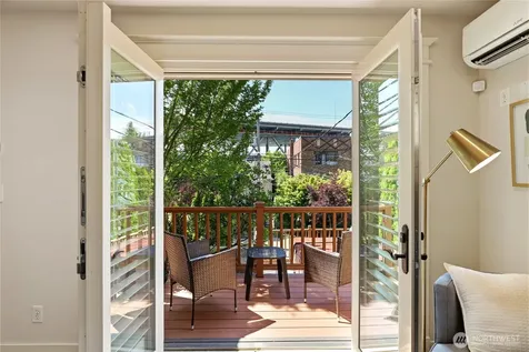 3128 Franklin Avenue E Seattle WA 98102