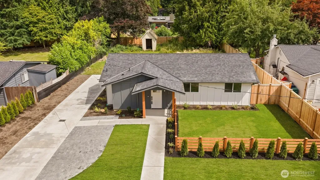 8708 NE 140th Street Kirkland WA 98034