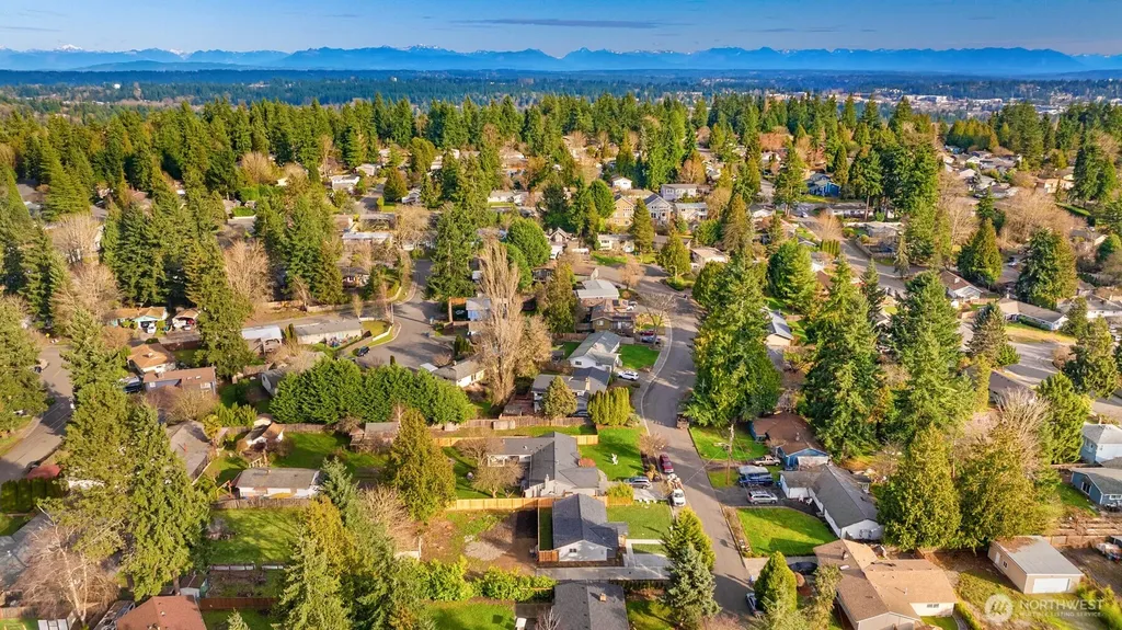 8708 NE 140th Street Kirkland WA 98034
