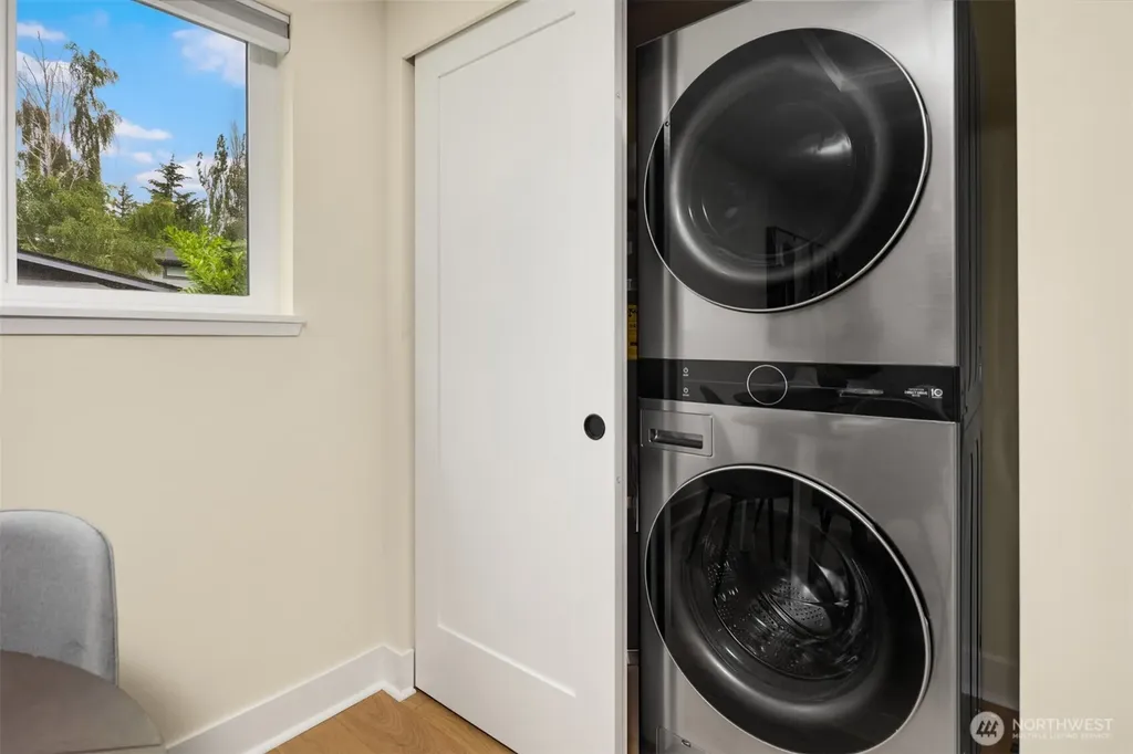 8708 NE 140th Street Kirkland WA 98034