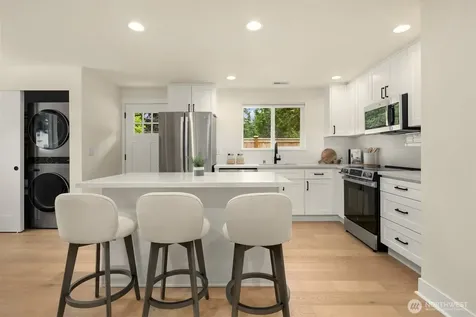8708 NE 140th Street Kirkland WA 98034