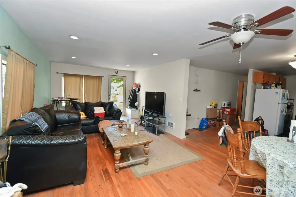 18517 96th Avenue NW Stanwood WA 98292