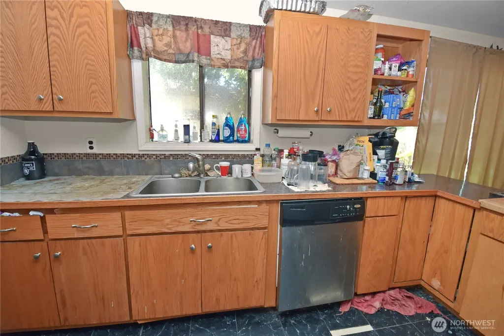 18517 96th Avenue NW Stanwood WA 98292