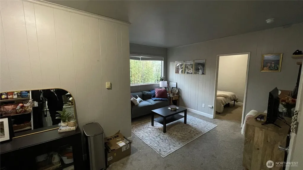 5026 20th Avenue NE Seattle WA 98105