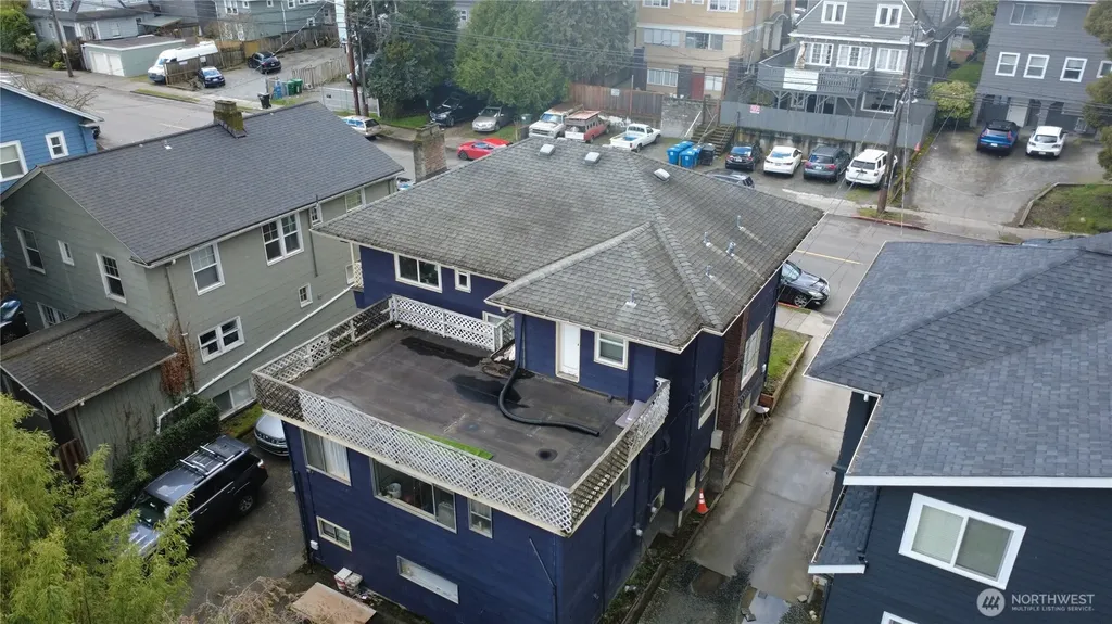 5026 20th Avenue NE Seattle WA 98105