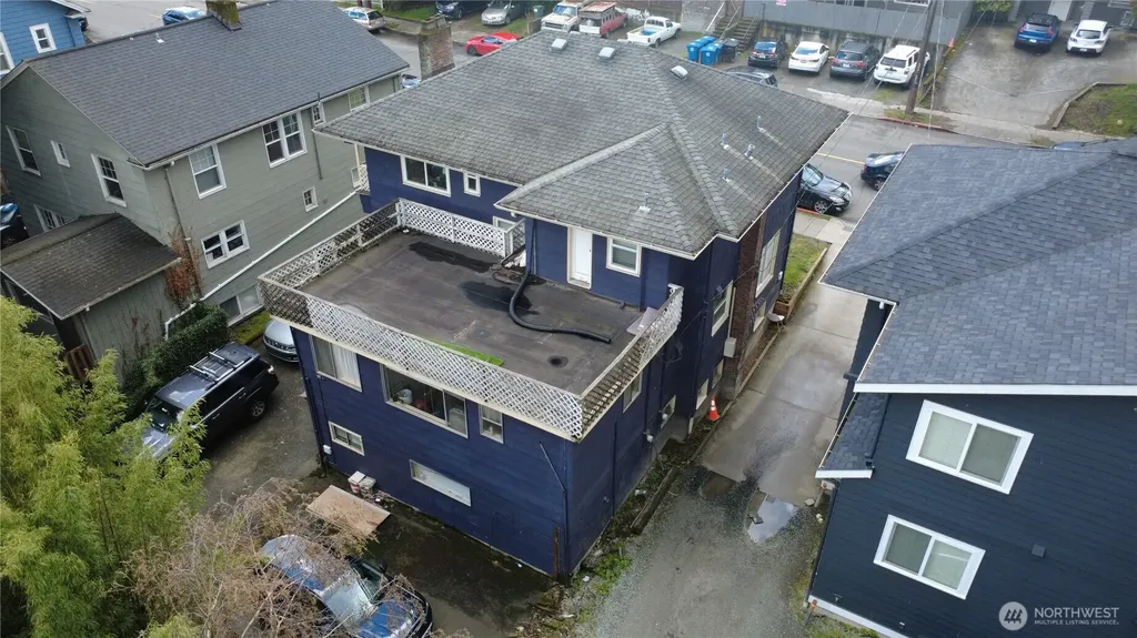 5026 20th Avenue NE Seattle WA 98105