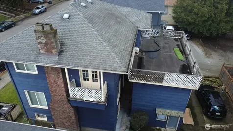 5026 20th Avenue NE Seattle WA 98105