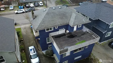 5026 20th Avenue NE Seattle WA 98105