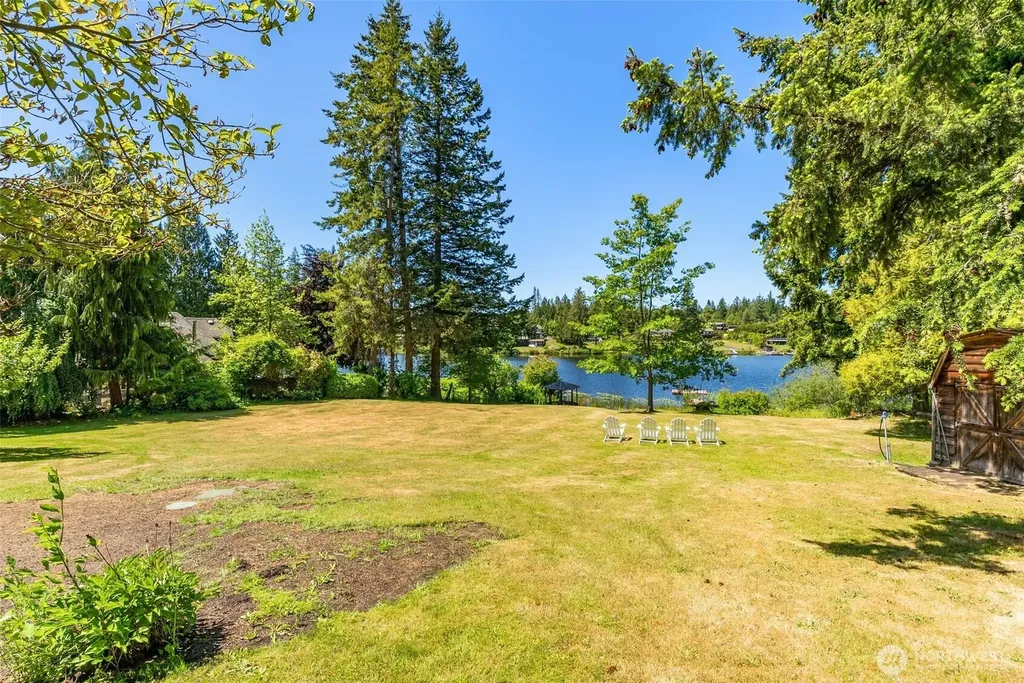 8203 Lakewood Road Stanwood WA 98292