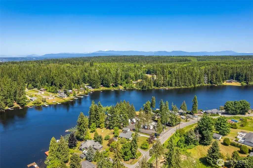 8203 Lakewood Road Stanwood WA 98292
