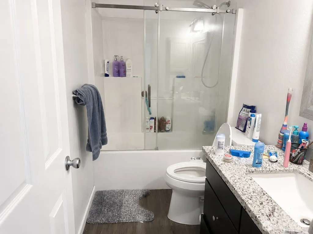 27712 147th Place SE Kent WA 98042