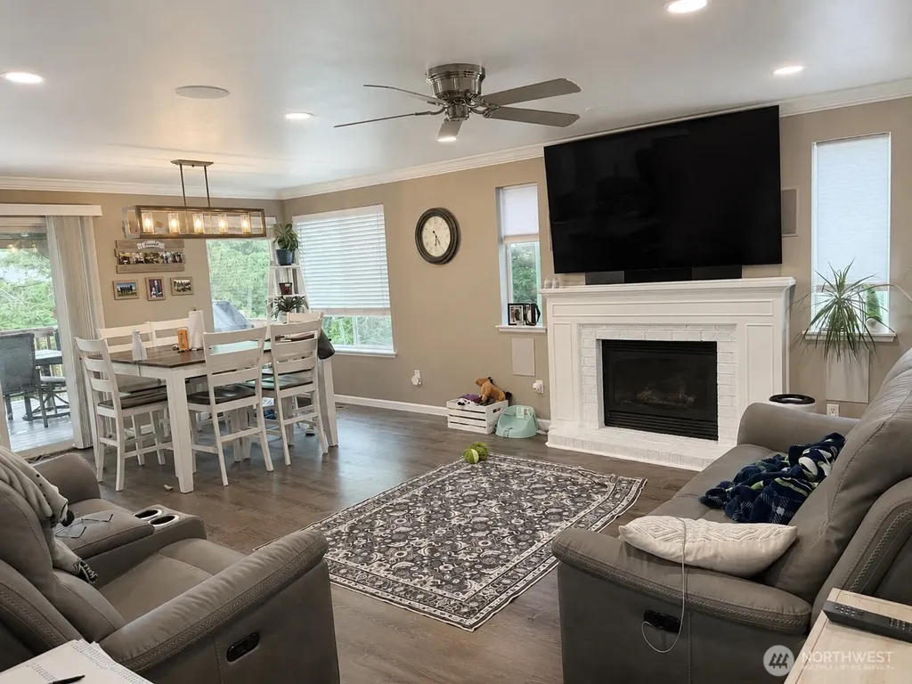 27712 147th Place SE Kent WA 98042