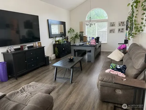 27712 147th Place SE Kent WA 98042
